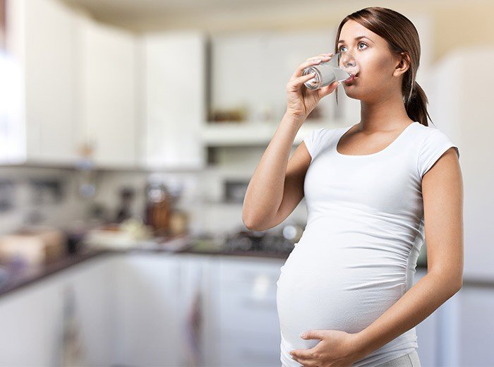 Польза воды во время беременности thumbnail
