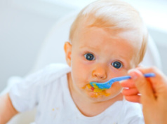 Прикорм по месяцам: правила  и рекомендации